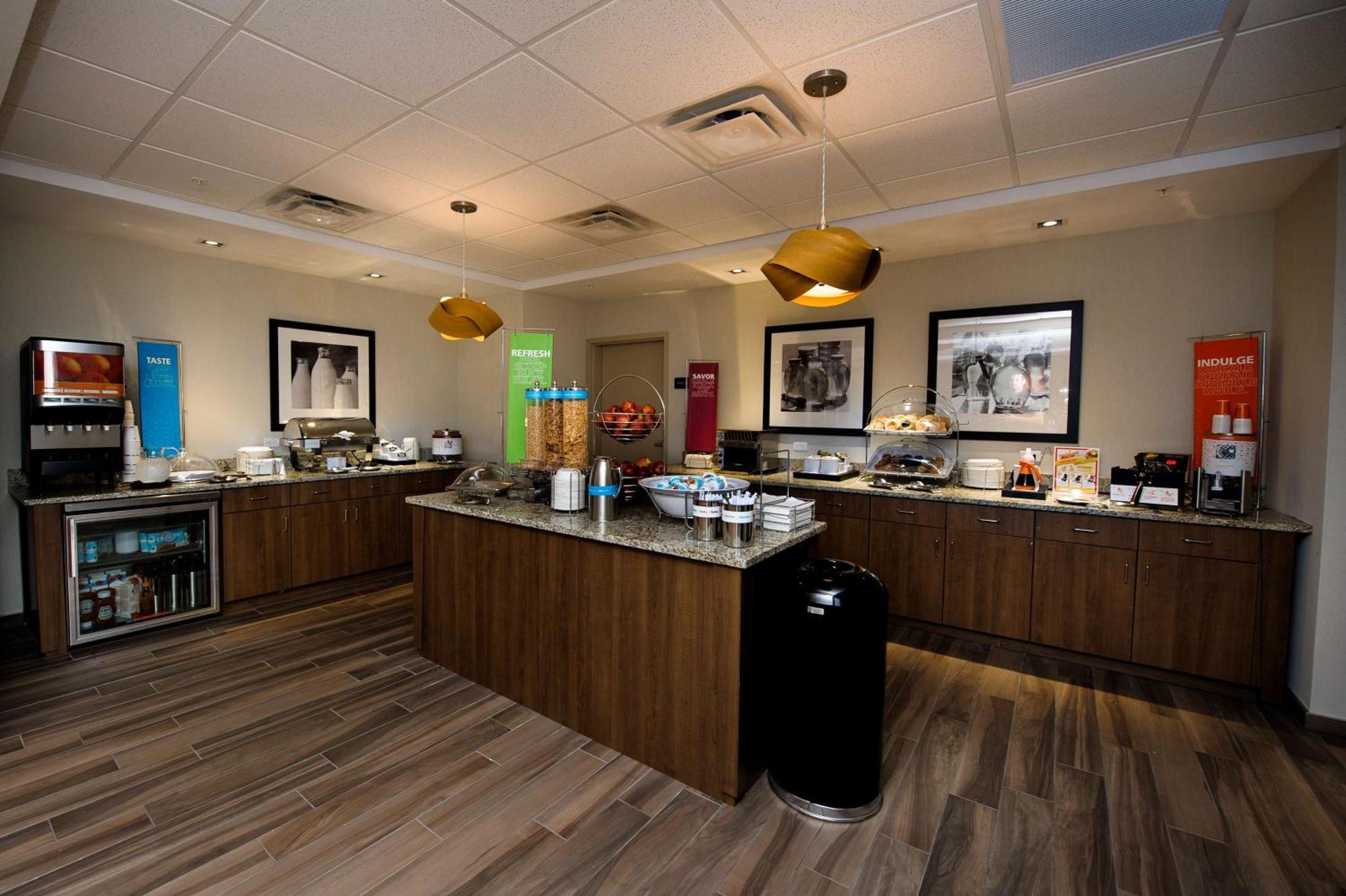 Hampton Inn & Suites Truro, Ns Extérieur photo